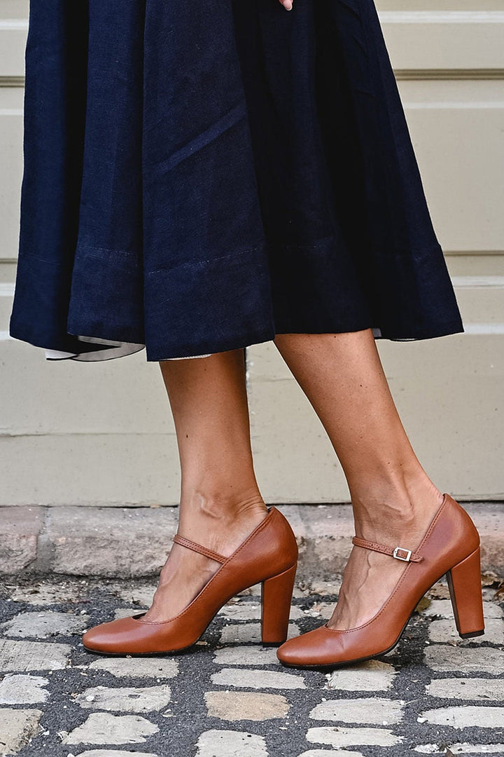 Bravina | Daily Sandals with Small Heel