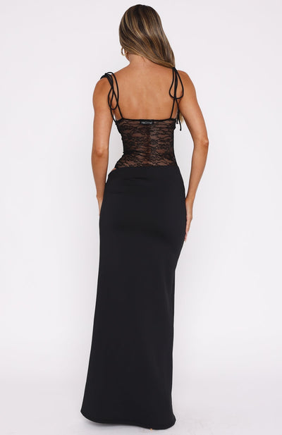 BYND™ | Elegant Complimented Maxi Dress
