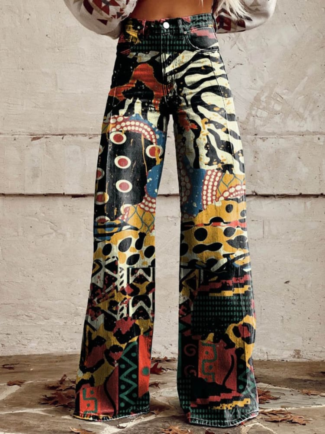 ÉLODIE | Wide Pants with Stylish and Bold Artistic Print