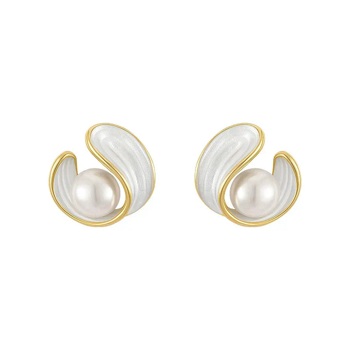Luxury Earrings of White Opal with Pearls in Gold