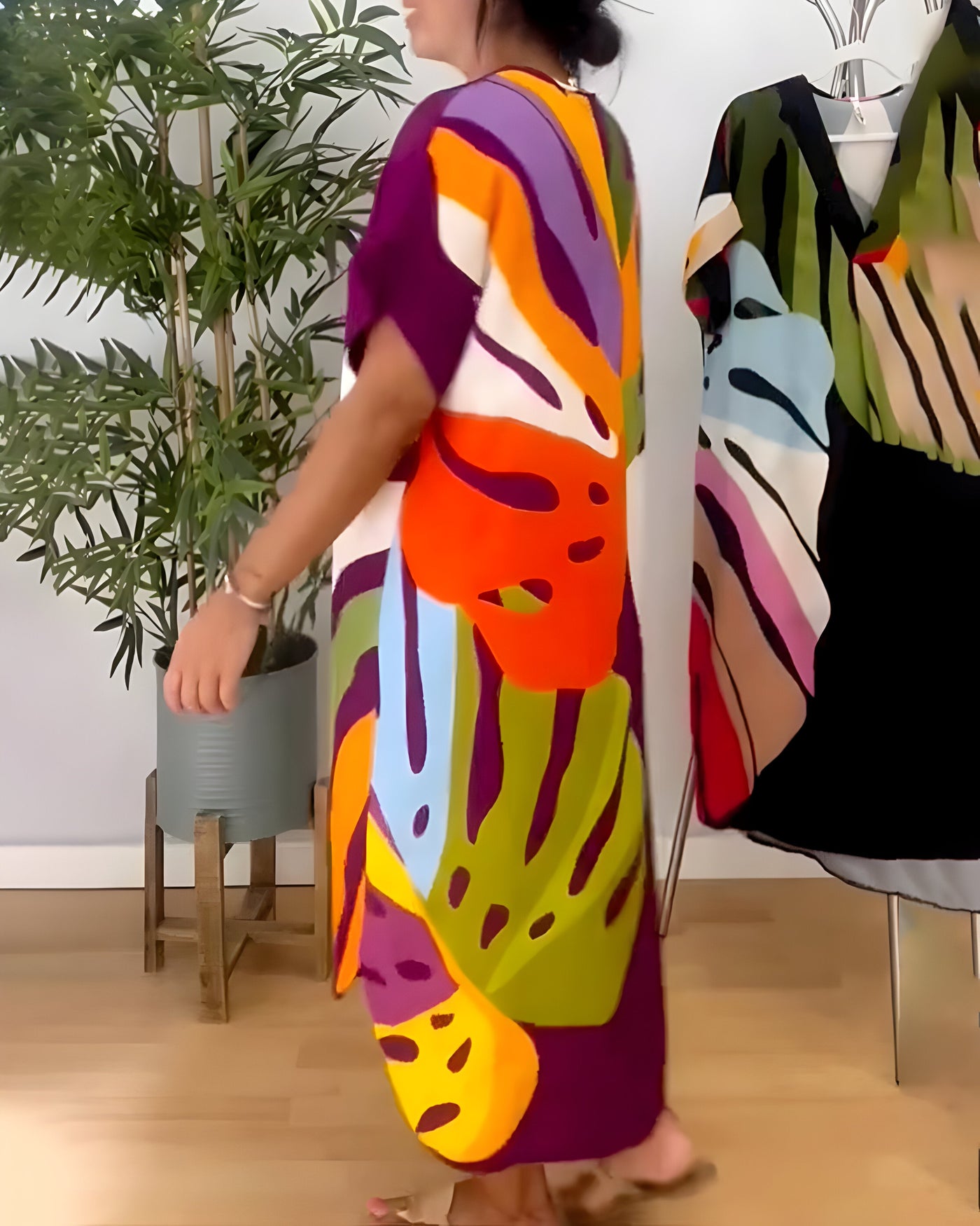 Roos™ | Casual Dress with Colourful Leaf Print