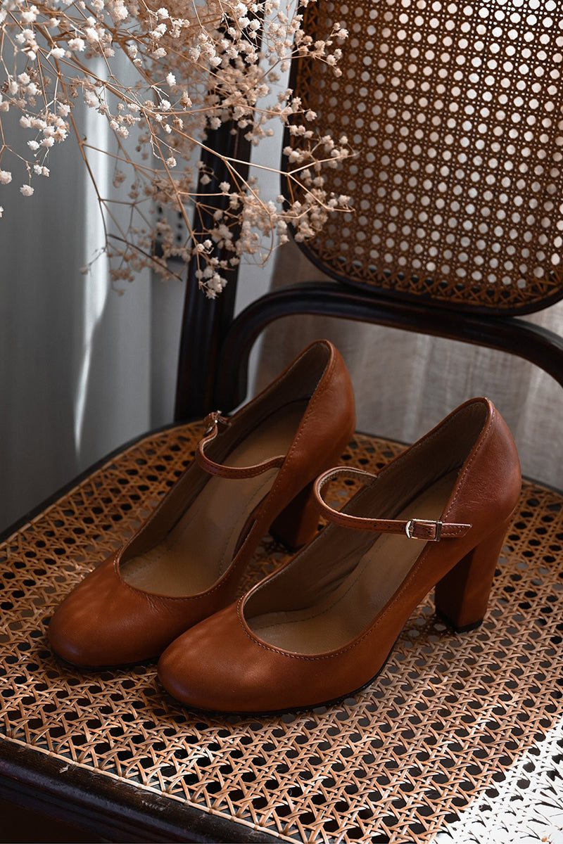 Bravina | Daily Sandals with Small Heel
