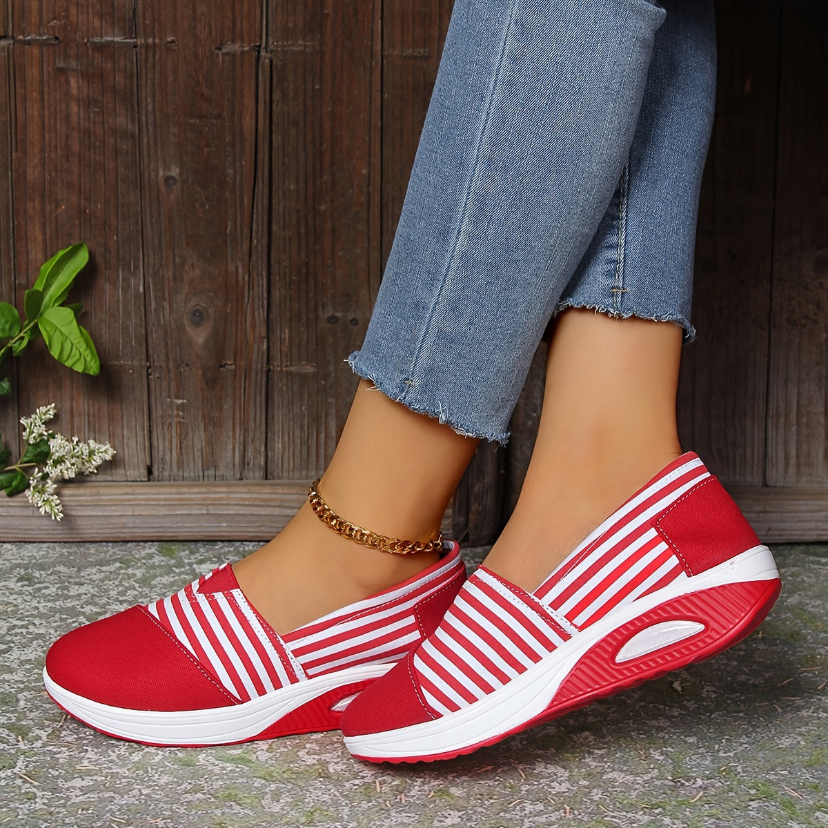 Wenus™ | Comfortable Slip-On Orthopaedic Striped Sneakers