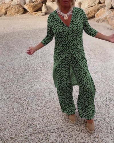 Anne™ | Vintage Printed Set with Lapels and Buttons