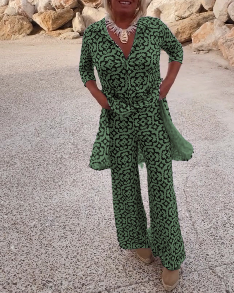 Anne™ | Vintage Printed Set with Lapels and Buttons