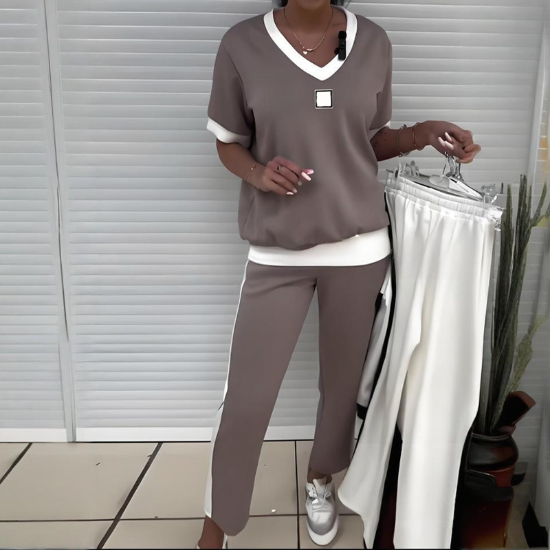 Kim™ | Casual Set with Top and Pants Featuring a V-Neck