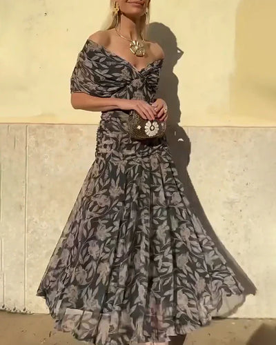 Julieta™ | Elegant Dress with V-Neck and Off-Shoulder Design