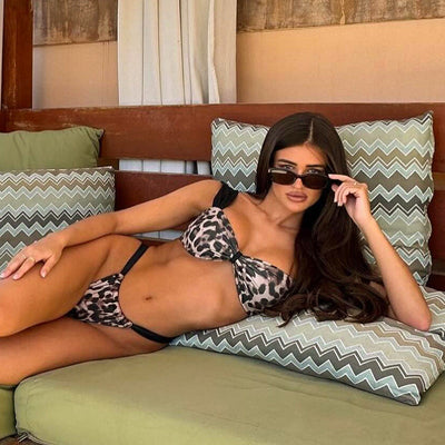Kynlee | Three-Point Bikini Two-Piece Suit