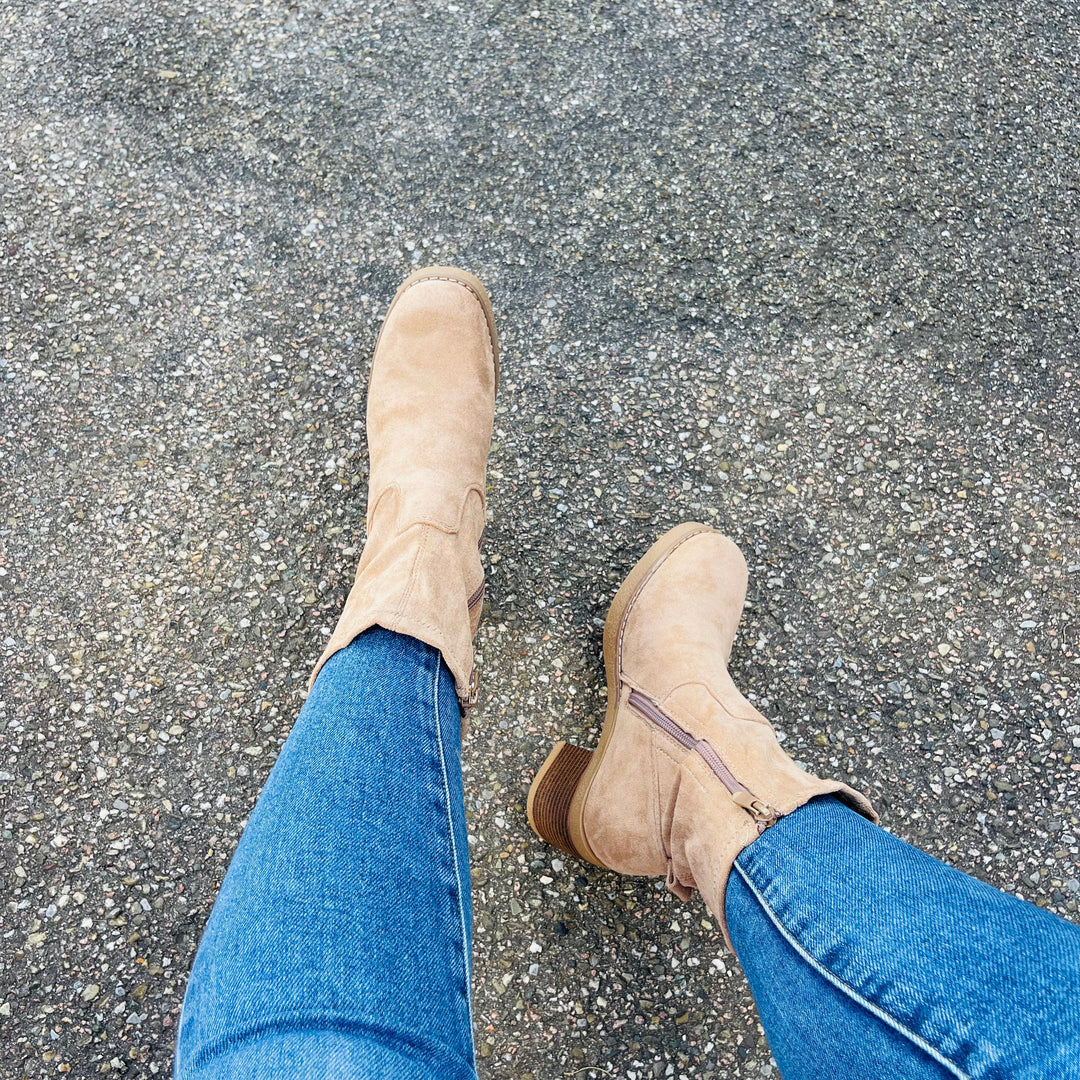 Cherry™ | Stylish Khaki Suede Boots