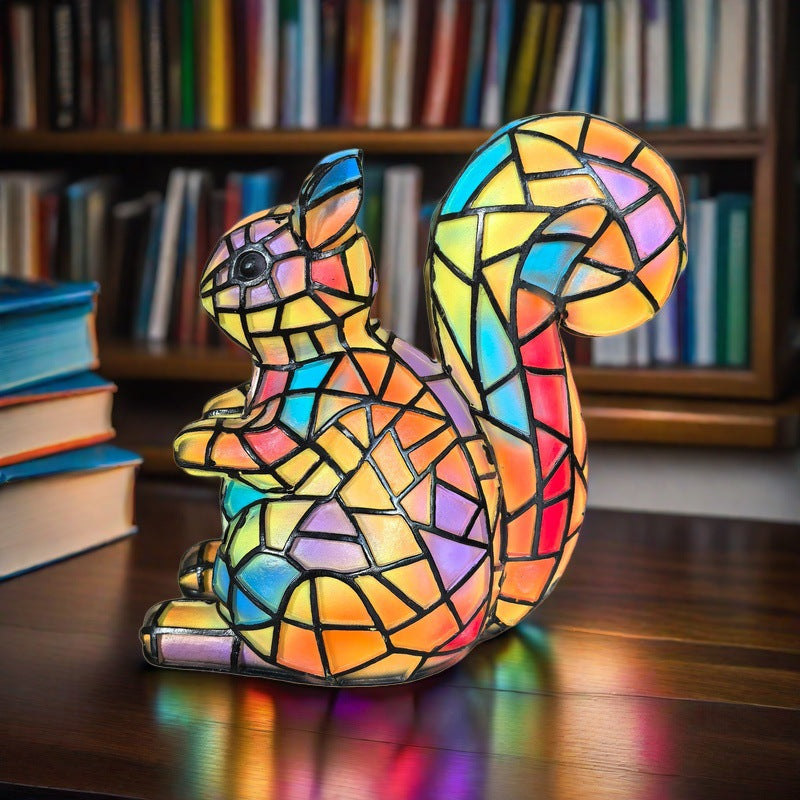 Nino | Squirrel-shaped Magisk Lamp in Colored Glass