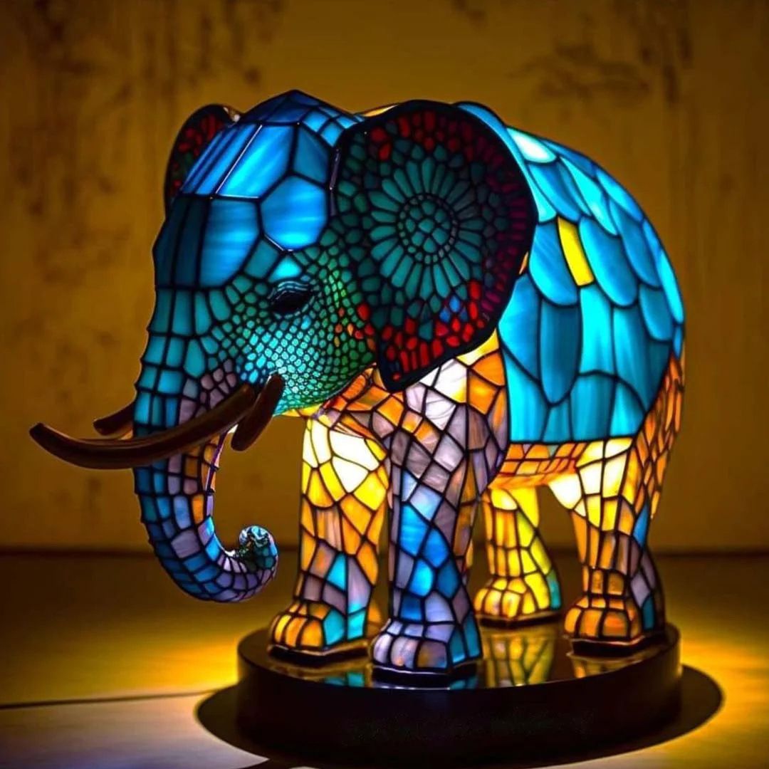 Rajah | Magic lamp in the shape of a colored glass elephant