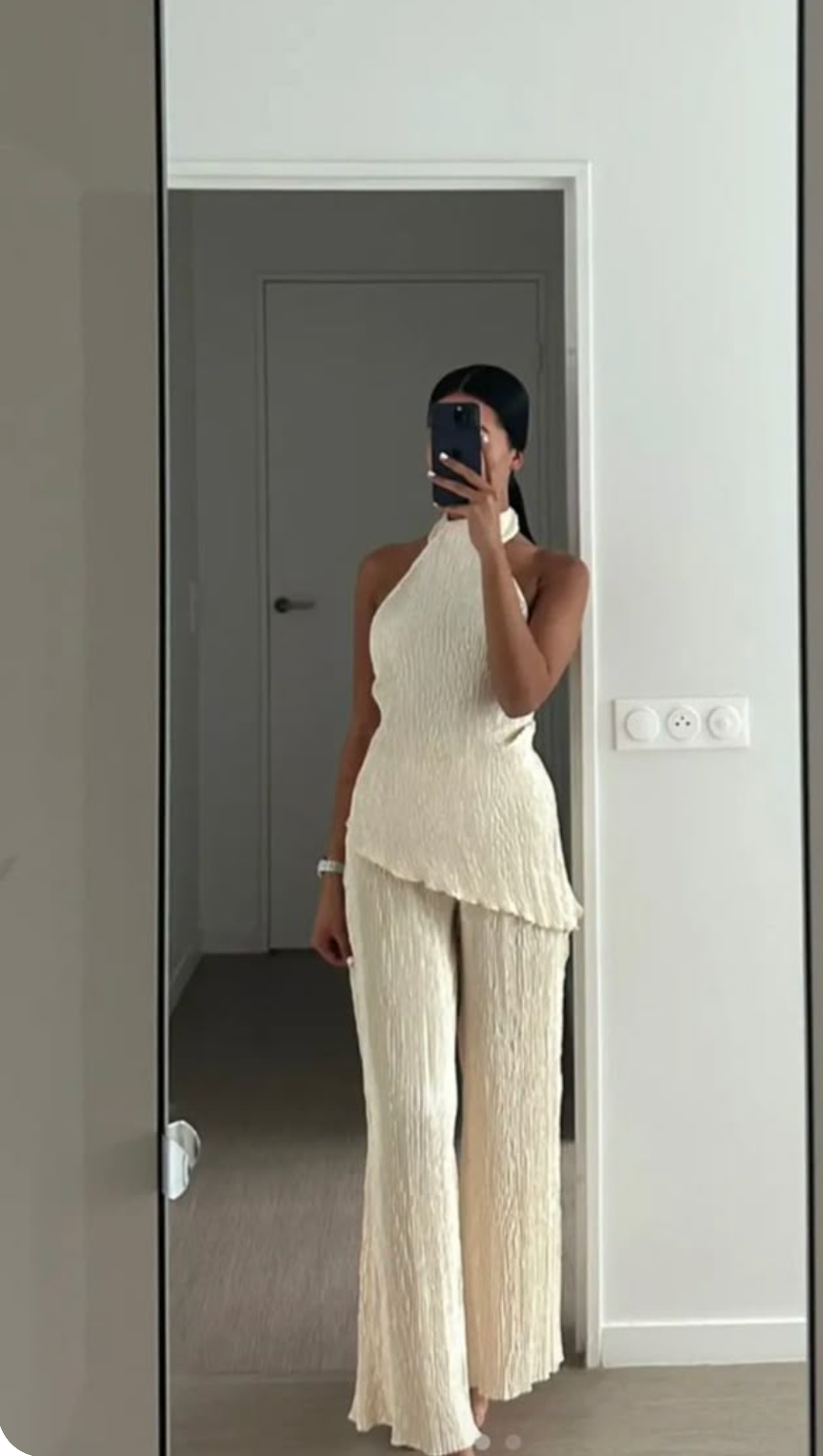 Naomi™ | Elegant Pleated Outfit