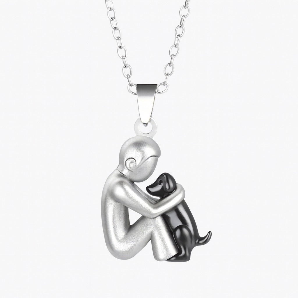 Zavelli™ | Hug Pendant Necklace