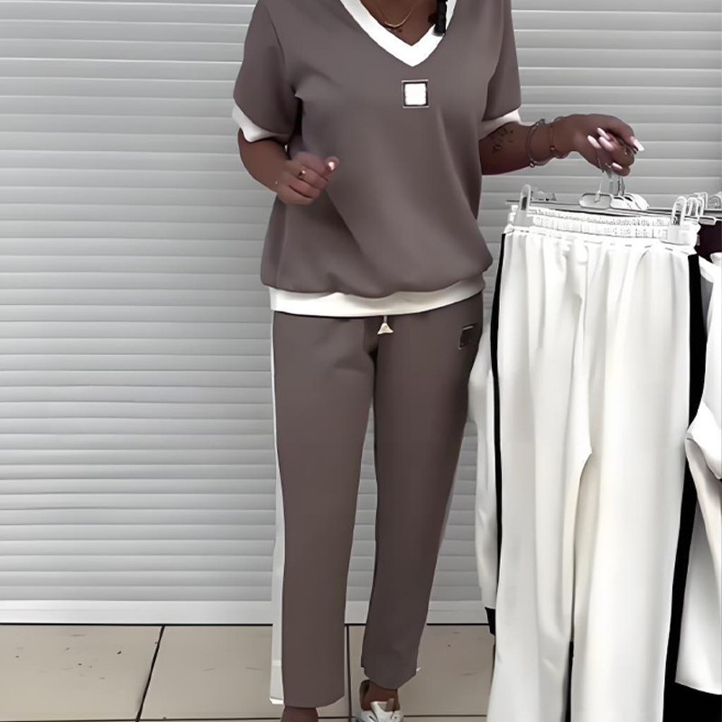Kim™ | Casual Set with Top and Pants Featuring a V-Neck