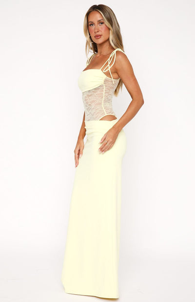 BYND™ | Elegant Complimented Maxi Dress