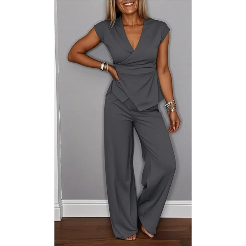 Palmira™| Complete Elegant Set with V-Neck Top & Wide-Leg Pants